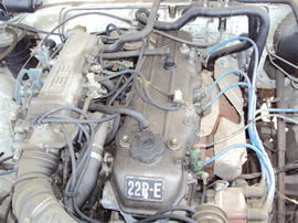 1984 TOYOTA PICK-UP HILUX, 2.4L EFI AUTO 2WD, COLOR WHITE, STK Z15003